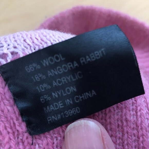 Gorgeous Super Soft Wool Angora Blend Striped Beanie - Picture 3 of 3